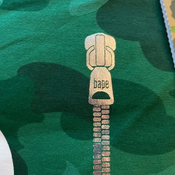 SOLD BAPE Green Camo Shark T-Shirt - Picture 6 of 11